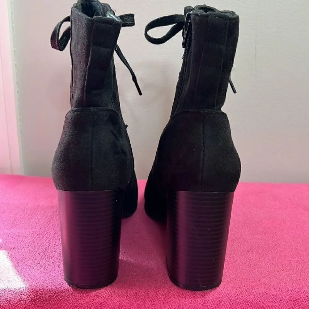 A+ Target Lace Up with Inside Zip 8.5 - Picture 5 of 9